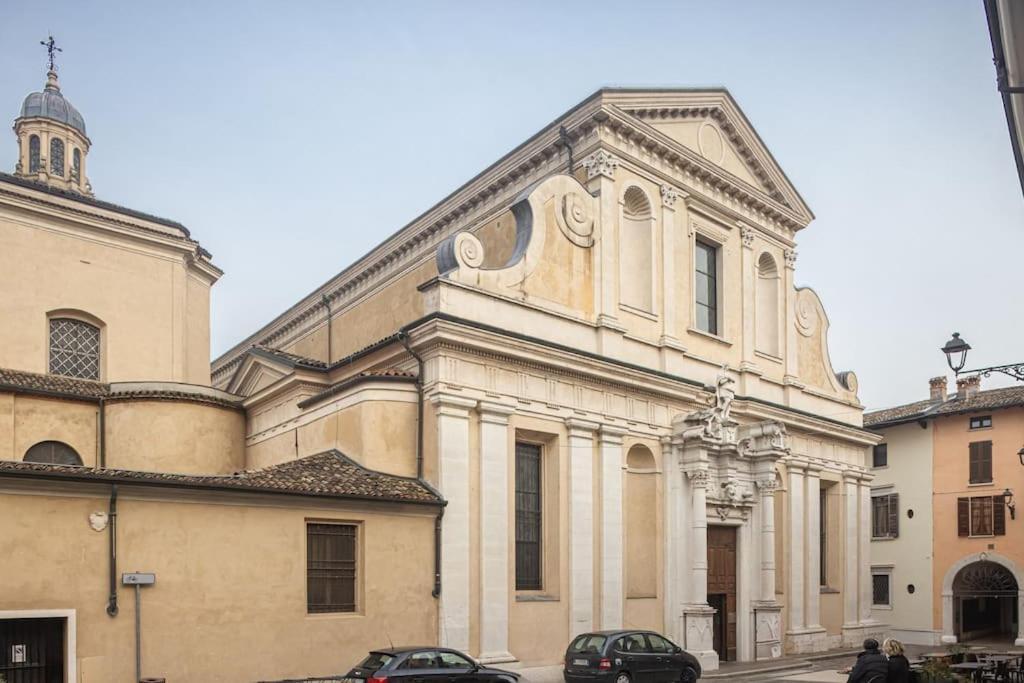 Nido Antico - Lago + Ogni Attrazione In 100 Mt Desenzano del Garda Zewnętrze zdjęcie